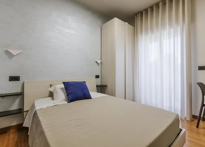 Apulia Blue Apartements & 4* Bari