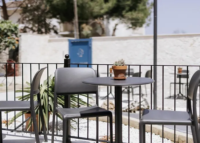 Apulia Blue Apartements & 4* Bari