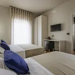 לינה וארוחת בוקר Apulia Blue Apartements & 4*