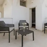 לינה וארוחת בוקר Apulia Blue Apartements & בארי