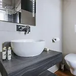 לינה וארוחת בוקר Apulia Blue Apartements & בארי
