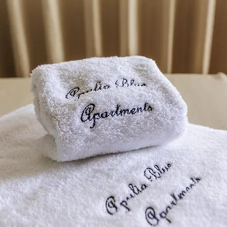 Alojamento de Acomodação e Pequeno-almoço Apulia Blue Apartements & 4*