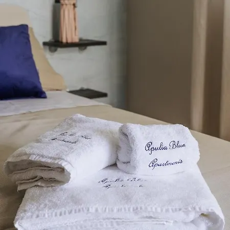 Alojamento de Acomodação e Pequeno-almoço Apulia Blue Apartements & 4*