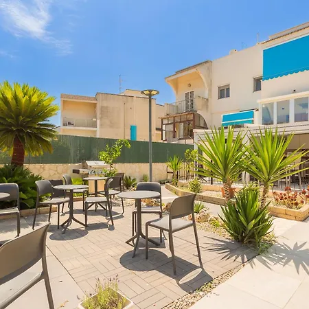 Apulia Blue Apartements & 4* バーリ