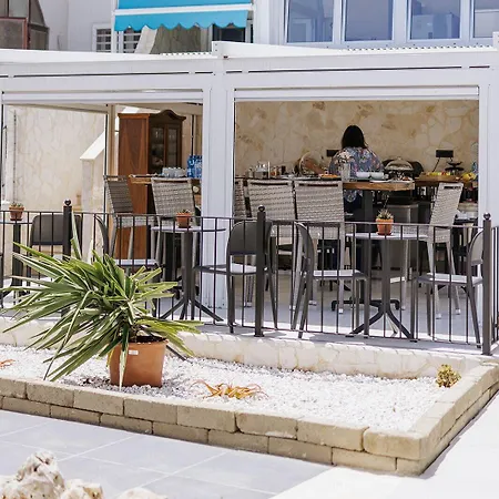 לינה וארוחת בוקר Apulia Blue Apartements & 4*