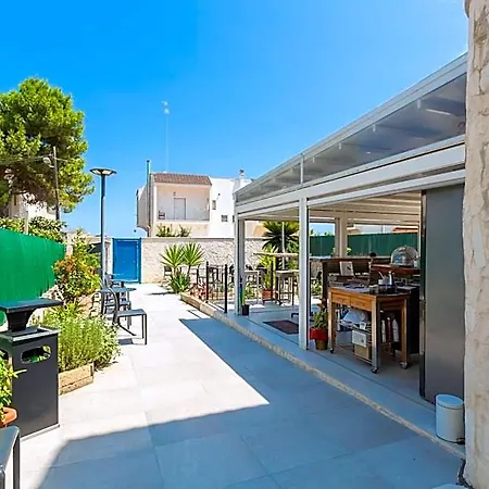 Apulia Blue Apartements & 4* בארי