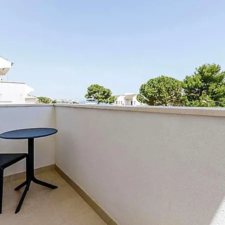 לינה וארוחת בוקר Apulia Blue Apartements & 4*