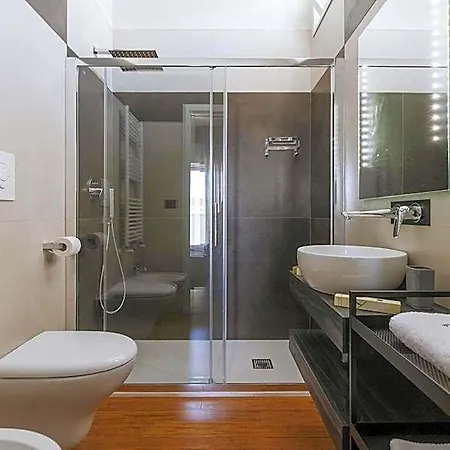 Apulia Blue Apartements & לינה וארוחת בוקר 4*