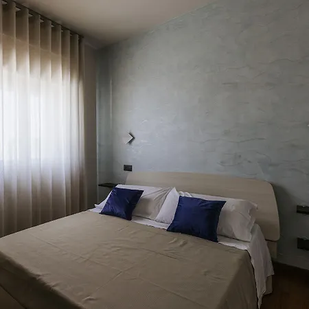 Apulia Blue Apartements & Μπάρι